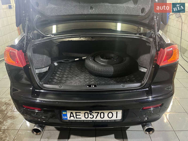 Седан Mitsubishi Lancer 2008 в Днепре