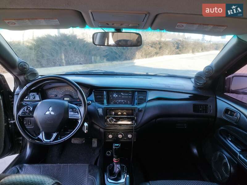Седан Mitsubishi Lancer 2004 в Білогородці фото 18 Седан Mitsubishi Lancer 2004 в Білогородці
