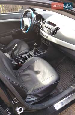 Седан Mitsubishi Lancer 2008 в Изяславе