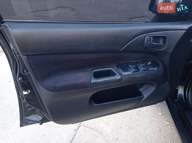 Седан Mitsubishi Lancer 2008 в Желтых Водах фото 5 Седан Mitsubishi Lancer 2008 в Желтых Водах