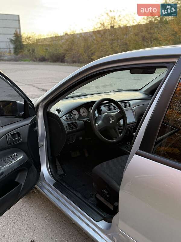 Седан Mitsubishi Lancer 2008 в Южноукраїнську