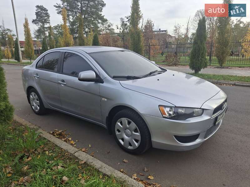 Седан Mitsubishi Lancer 2008 в Києві