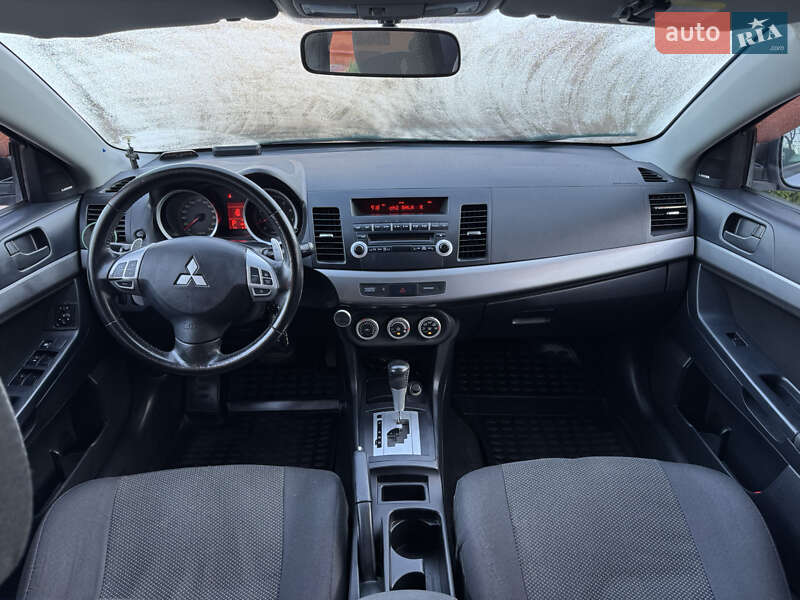 Седан Mitsubishi Lancer 2008 в Ужгороде