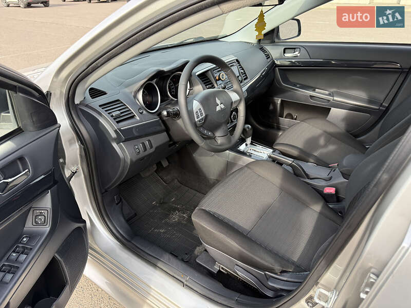 Седан Mitsubishi Lancer 2013 в Ковелі