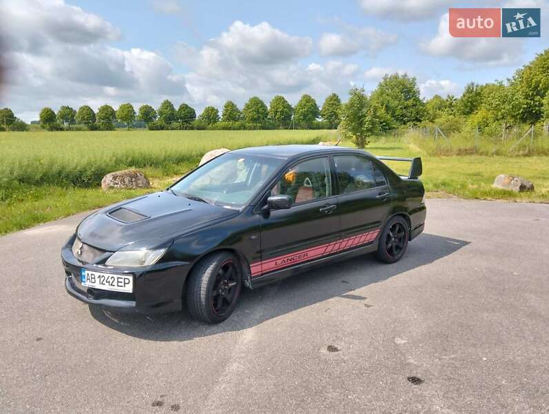 Седан Mitsubishi Lancer 2005 в Виннице фото Седан Mitsubishi Lancer 2005 в Виннице
