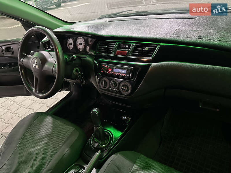 Седан Mitsubishi Lancer 2007 в Киеве фото 20 Седан Mitsubishi Lancer 2007 в Киеве