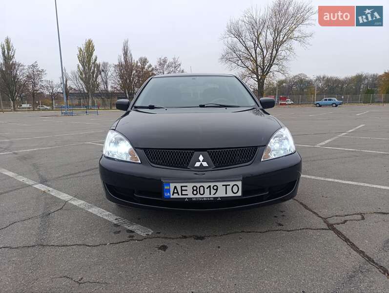 Седан Mitsubishi Lancer 2009 в Днепре