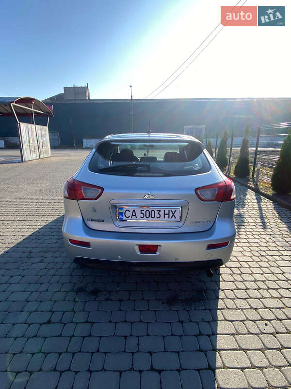 Хэтчбек Mitsubishi Lancer 2008 в Надворной