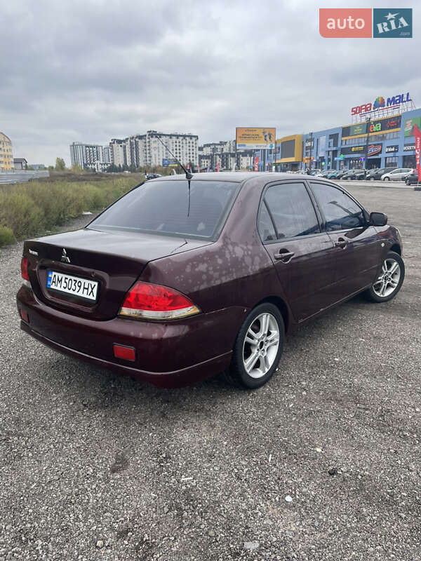 Седан Mitsubishi Lancer 2006 в Софіївській Борщагівці фото 5 Седан Mitsubishi Lancer 2006 в Софіївській Борщагівці