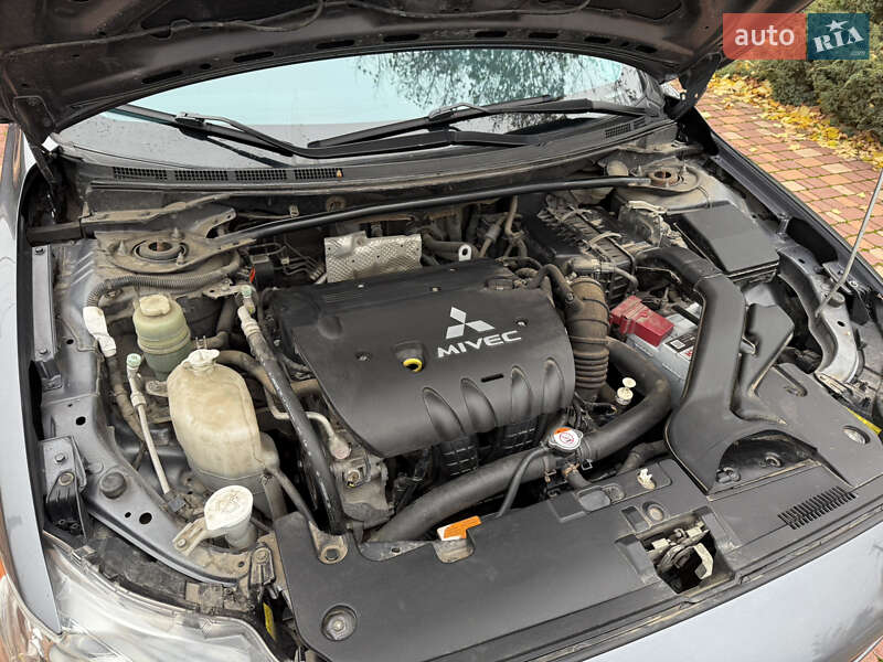 Седан Mitsubishi Lancer 2008 в Одессе