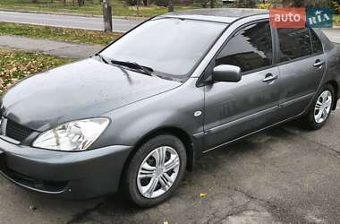 Седан Mitsubishi Lancer 2006 в Киеве