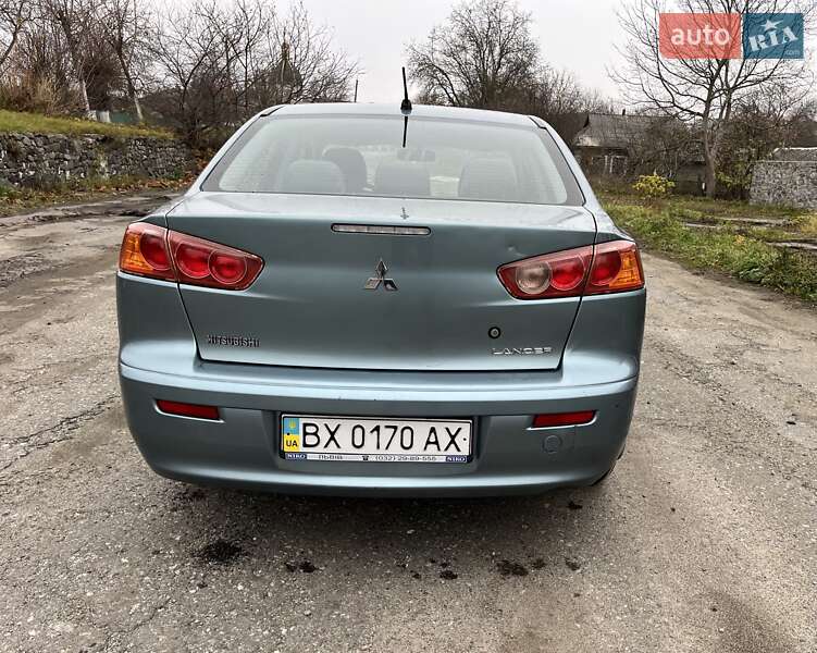 Седан Mitsubishi Lancer 2008 в Ярмолинцах