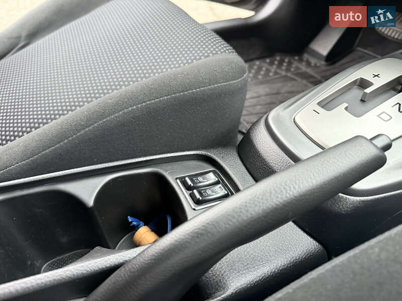 Седан Mitsubishi Lancer 2009 в Киеве