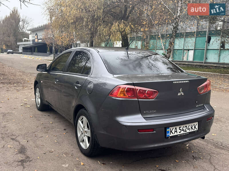 Седан Mitsubishi Lancer 2009 в Киеве фото 5 Седан Mitsubishi Lancer 2009 в Киеве