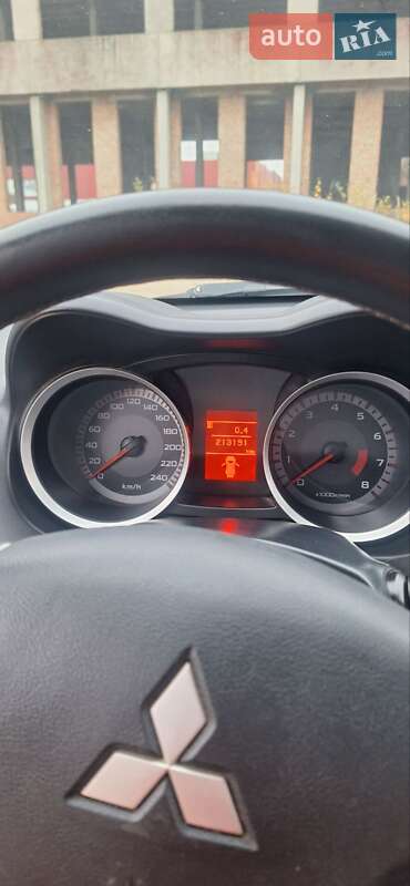 Хетчбек Mitsubishi Lancer 2009 в Тернополі фото 5 Хетчбек Mitsubishi Lancer 2009 в Тернополі