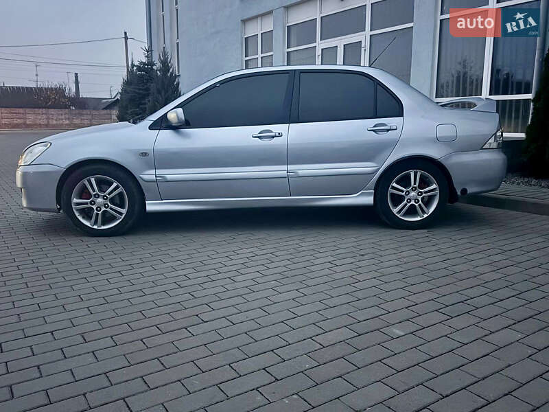 Седан Mitsubishi Lancer 2005 в Житомире