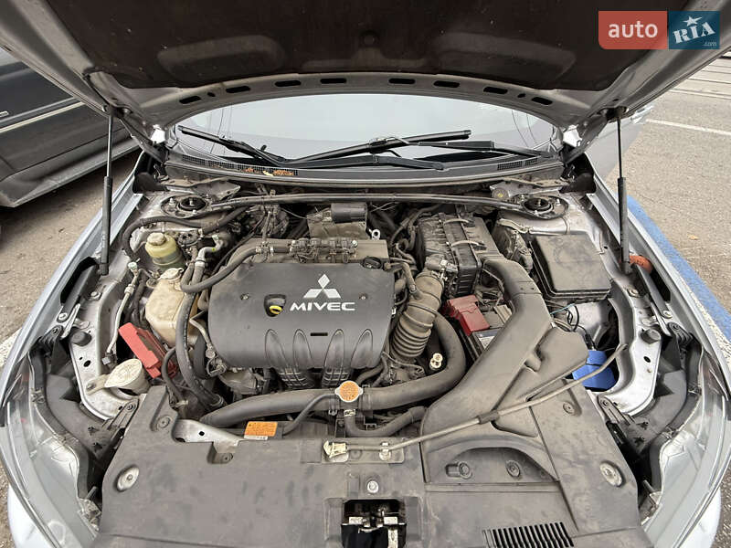 Седан Mitsubishi Lancer 2008 в Днепре фото 47 Седан Mitsubishi Lancer 2008 в Днепре