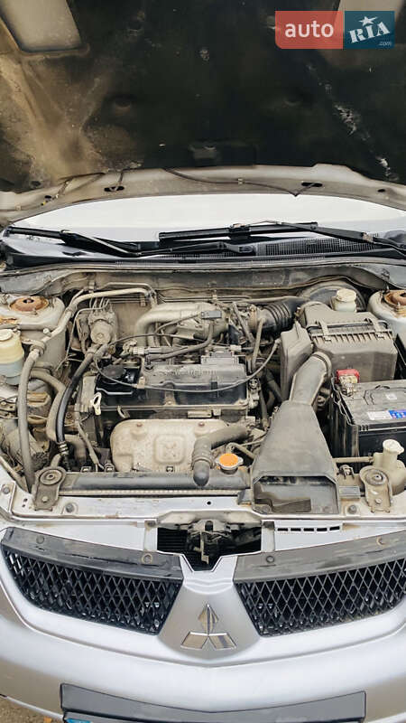 Седан Mitsubishi Lancer 2006 в Львові