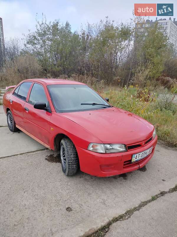 Седан Mitsubishi Lancer 1996 в Львові фото 6 Седан Mitsubishi Lancer 1996 в Львові