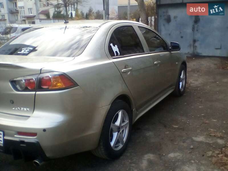 Седан Mitsubishi Lancer 2011 в Львові