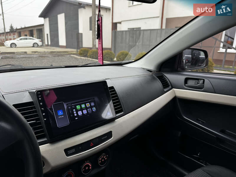 Седан Mitsubishi Lancer 2008 в Виноградові