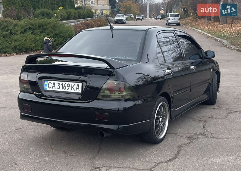 Седан Mitsubishi Lancer 2006 в Черкасах
