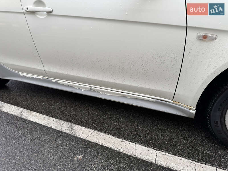 Хетчбек Mitsubishi Lancer 2009 в Києві