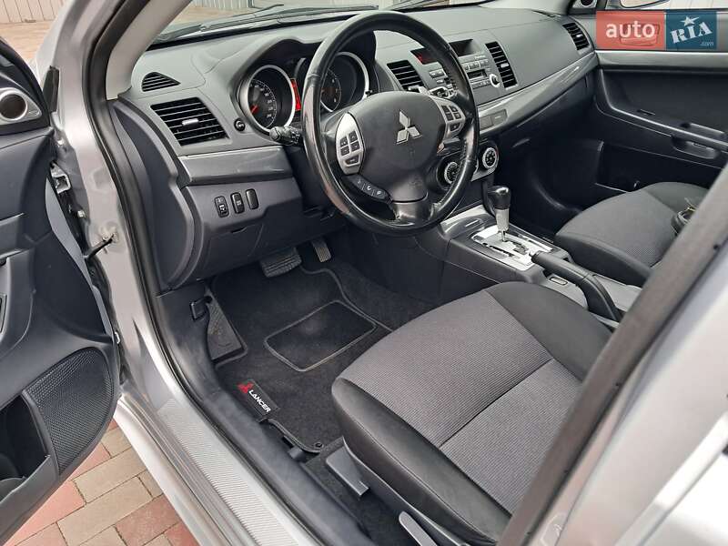 Хетчбек Mitsubishi Lancer 2008 в Луцьку фото 39 Хетчбек Mitsubishi Lancer 2008 в Луцьку