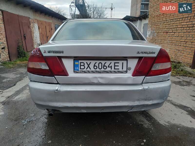 Седан Mitsubishi Lancer 1996 в Хмельницькому