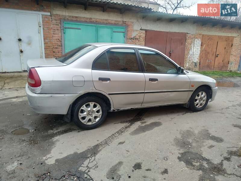 Седан Mitsubishi Lancer 1996 в Хмельницькому
