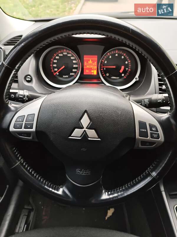 Седан Mitsubishi Lancer 2007 в Києві