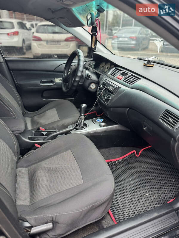 Седан Mitsubishi Lancer 2006 в Броварах