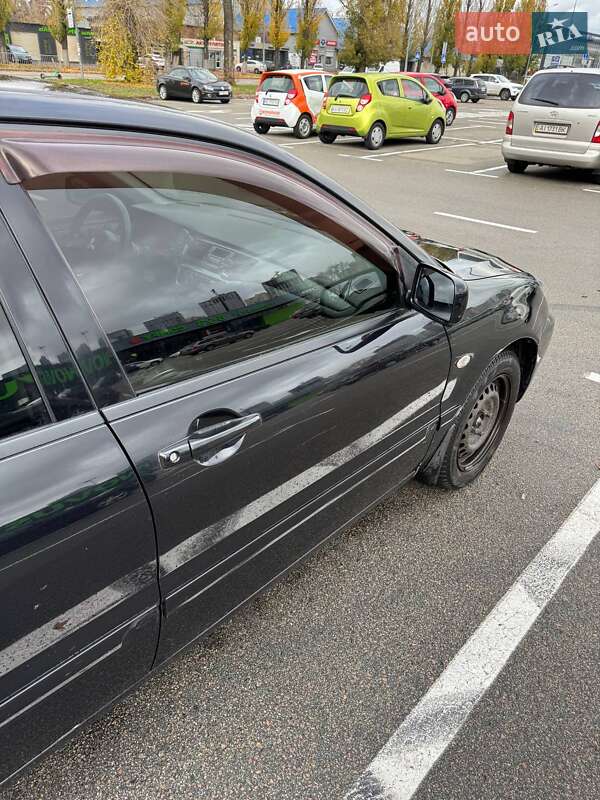 Седан Mitsubishi Lancer 2008 в Киеве