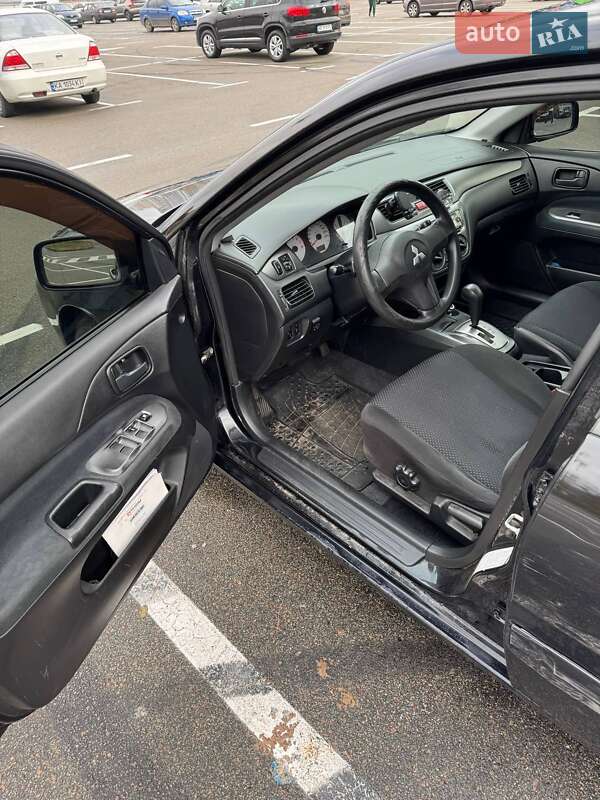 Седан Mitsubishi Lancer 2008 в Киеве