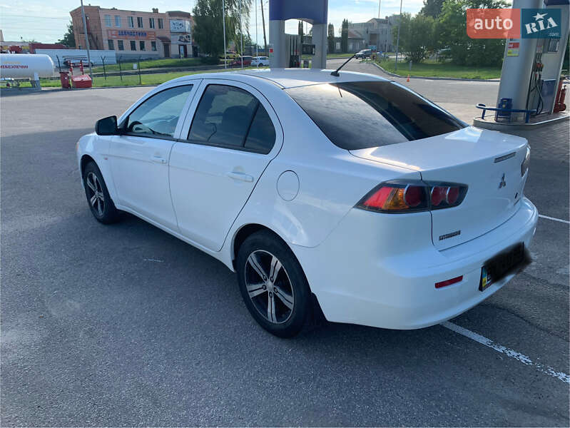 Хетчбек Mitsubishi Lancer 2011 в Хмельницькому