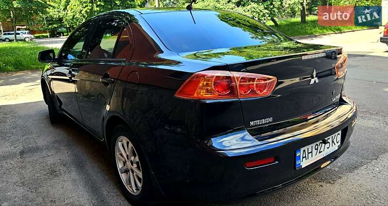 Седан Mitsubishi Lancer 2008 в Ровно