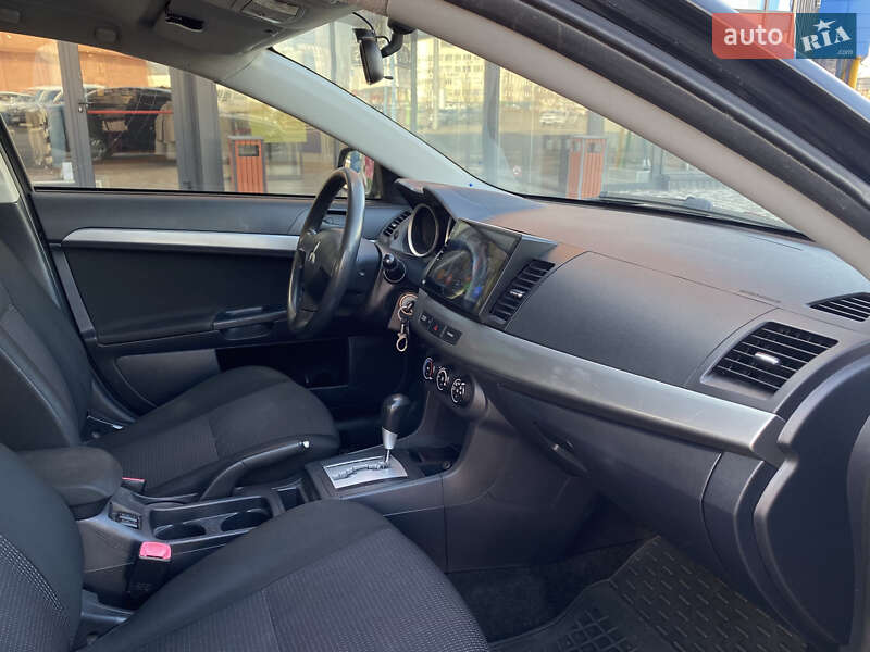 Седан Mitsubishi Lancer 2010 в Києві фото 20 Седан Mitsubishi Lancer 2010 в Києві