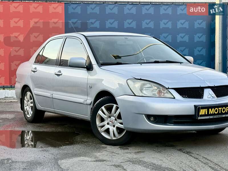 Седан Mitsubishi Lancer 2007 в Киеве