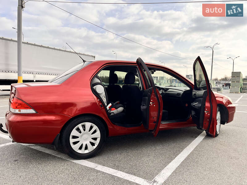 Седан Mitsubishi Lancer 2007 в Києві