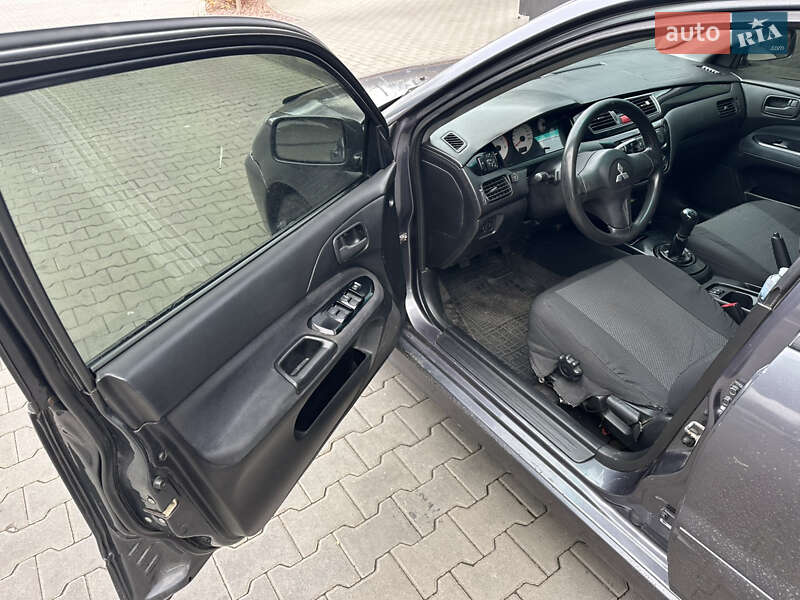 Седан Mitsubishi Lancer 2007 в Киеве фото 20 Седан Mitsubishi Lancer 2007 в Киеве