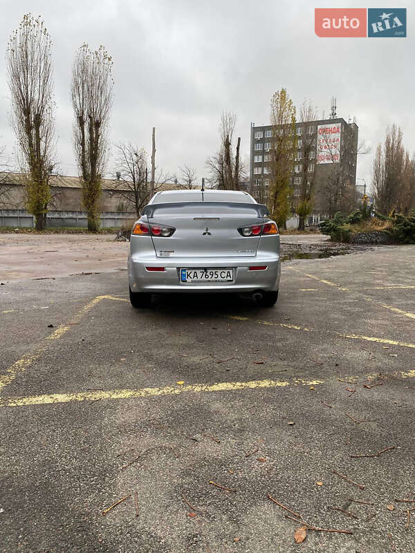 Седан Mitsubishi Lancer 2012 в Киеве