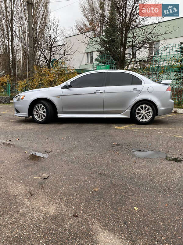 Седан Mitsubishi Lancer 2012 в Киеве