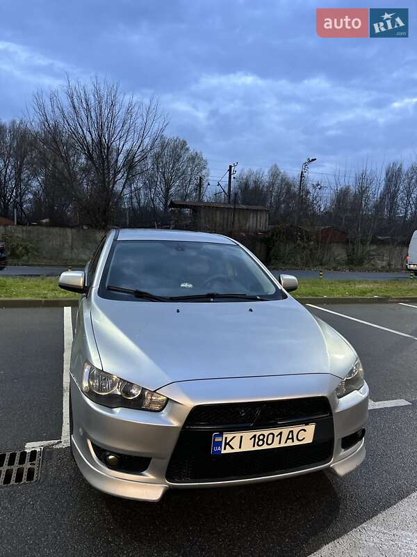 Седан Mitsubishi Lancer 2008 в Києві