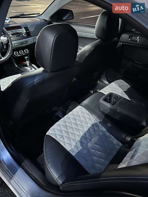 Седан Mitsubishi Lancer 2008 в Києві