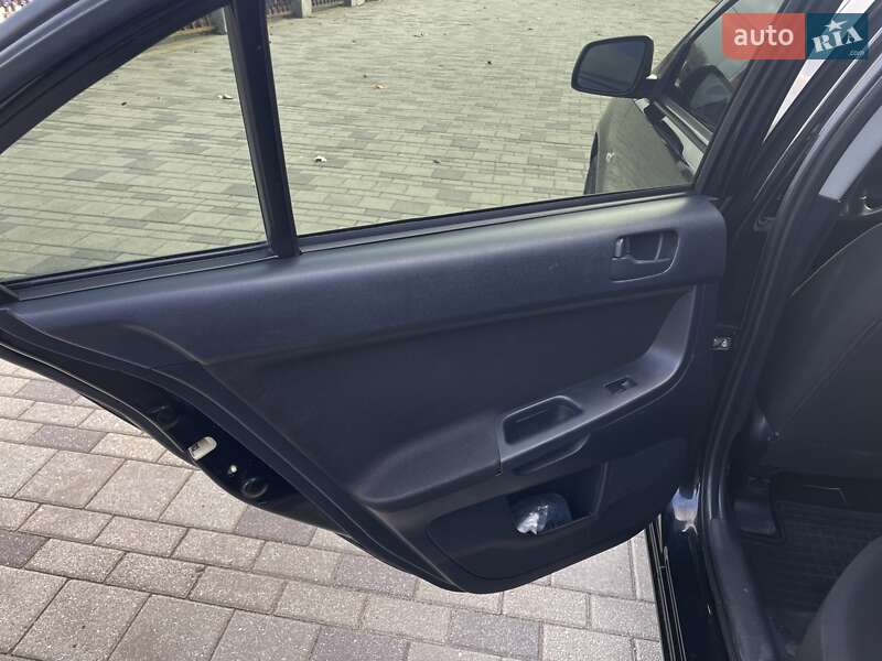 Седан Mitsubishi Lancer 2008 в Днепре