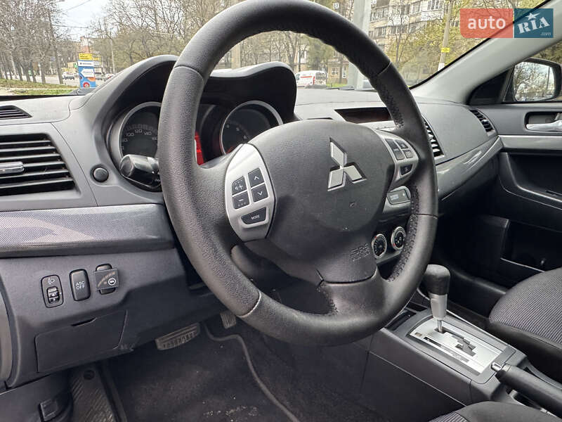 Седан Mitsubishi Lancer 2009 в Одесі