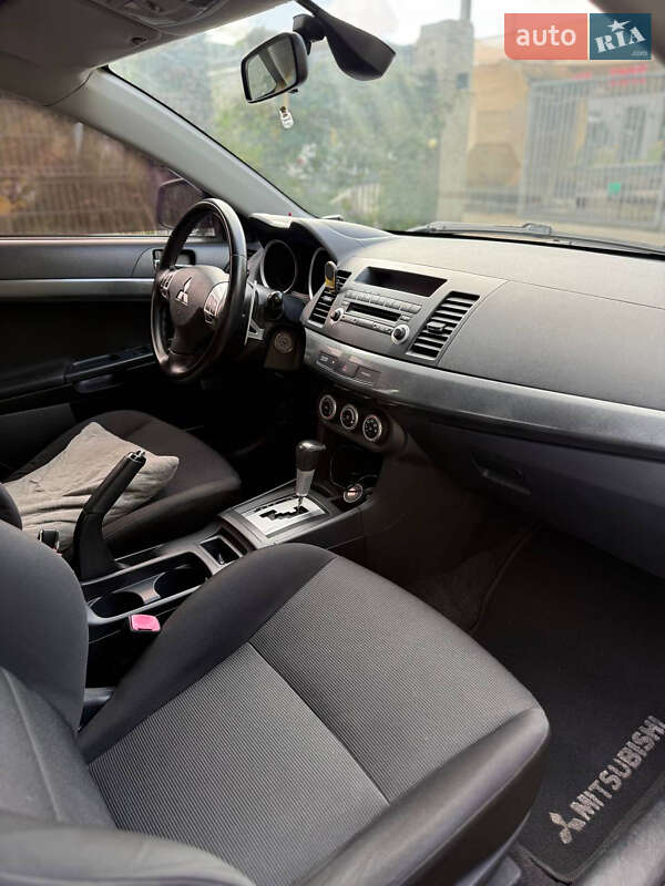 Седан Mitsubishi Lancer 2007 в Одессе