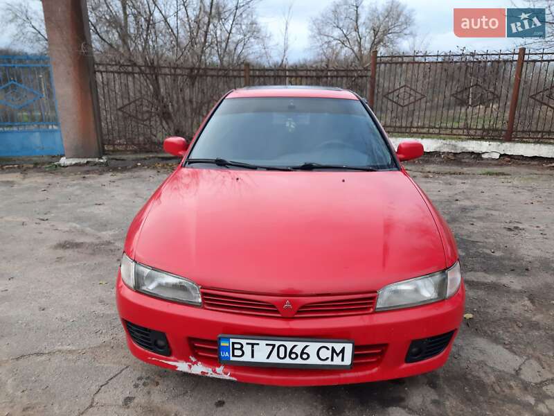 Седан Mitsubishi Lancer 1996 в Братському