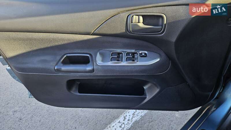 Седан Mitsubishi Lancer 2006 в Луцке