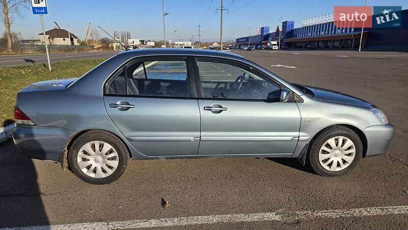 Седан Mitsubishi Lancer 2006 в Луцке